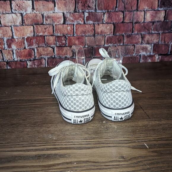 Converse All Stars Chuck Taylor White with Silver Dots Low Tops Size 8 - Picture 4 of 8